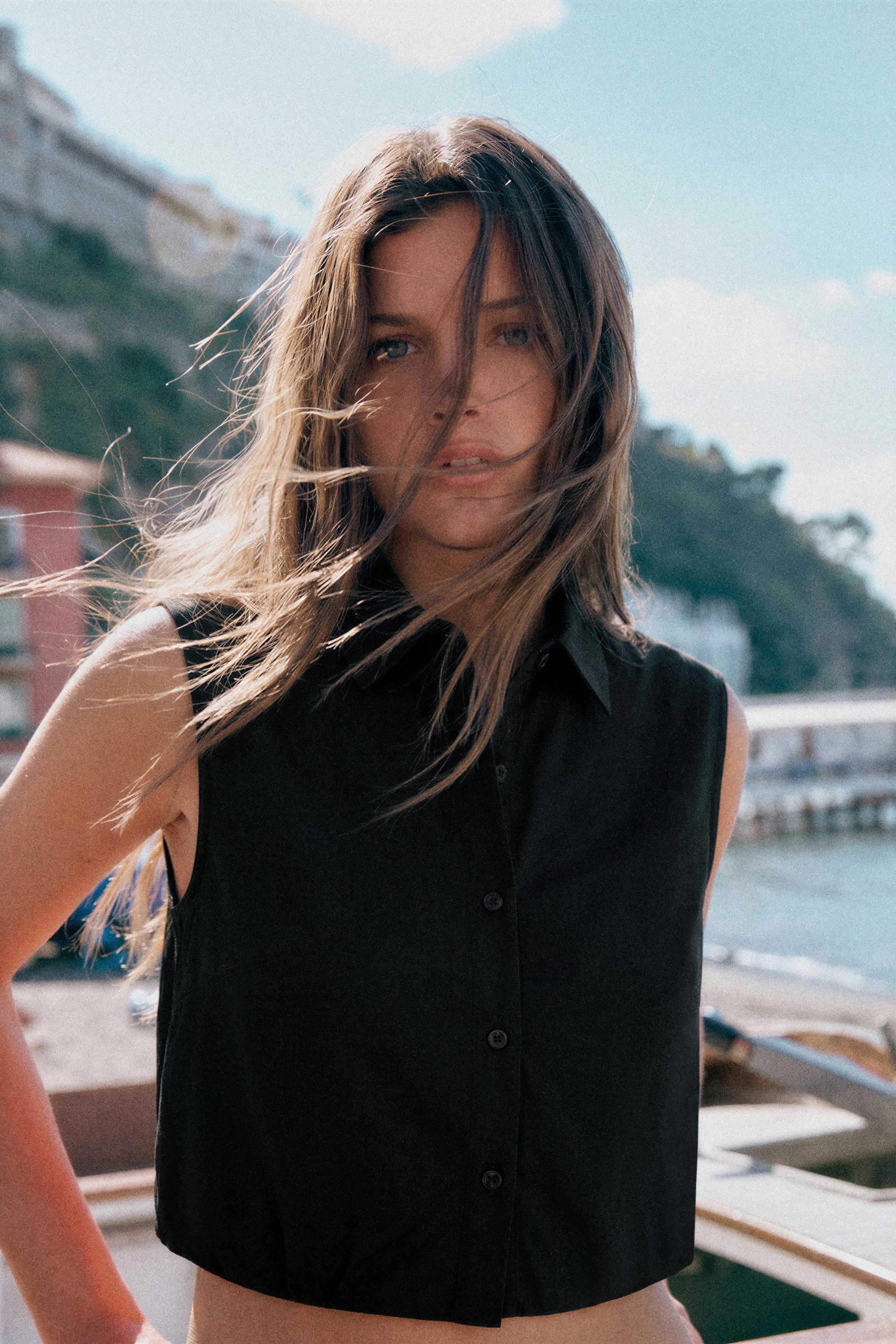 POPLIN TOP WITH VOLUMINOUS BACK